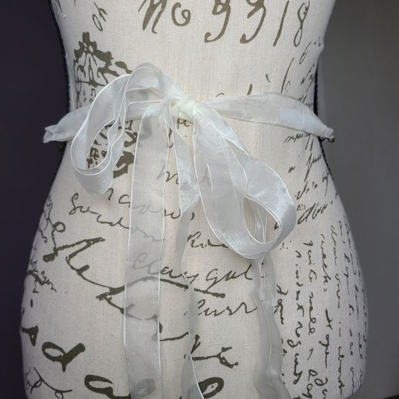 David's Bridal Silver Leaf Crystal Belt - Picture 3 of 4